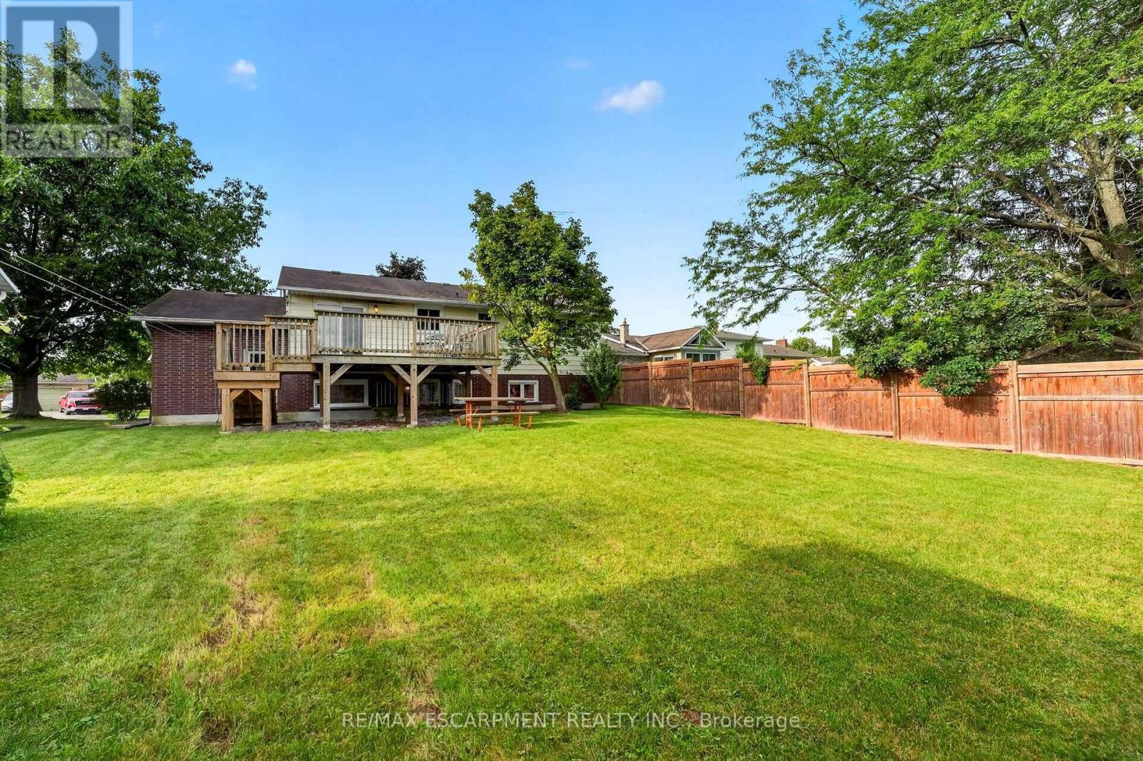 5 BROOKS CIRCLE - Image 43