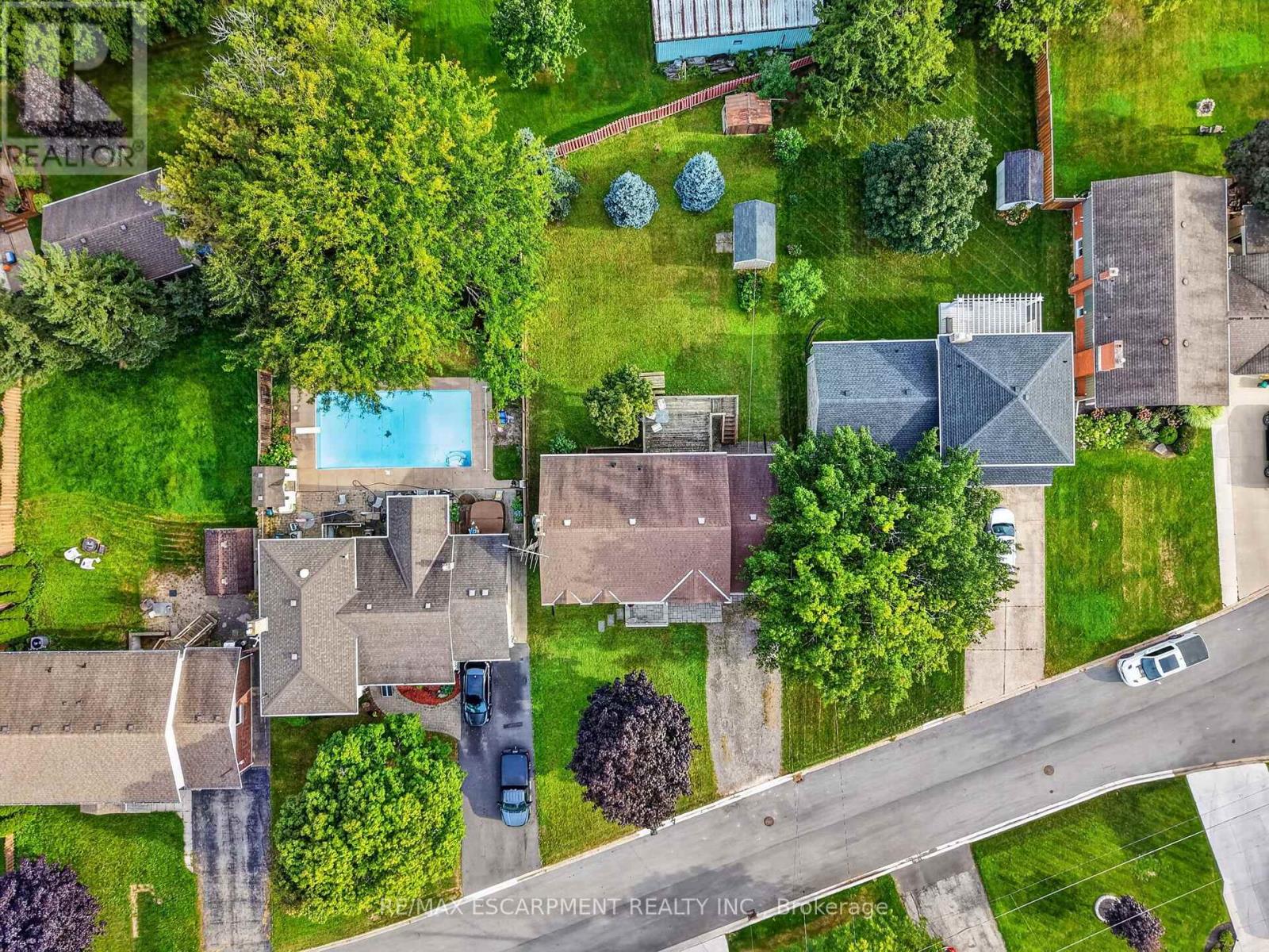 5 BROOKS CIRCLE - Image 47