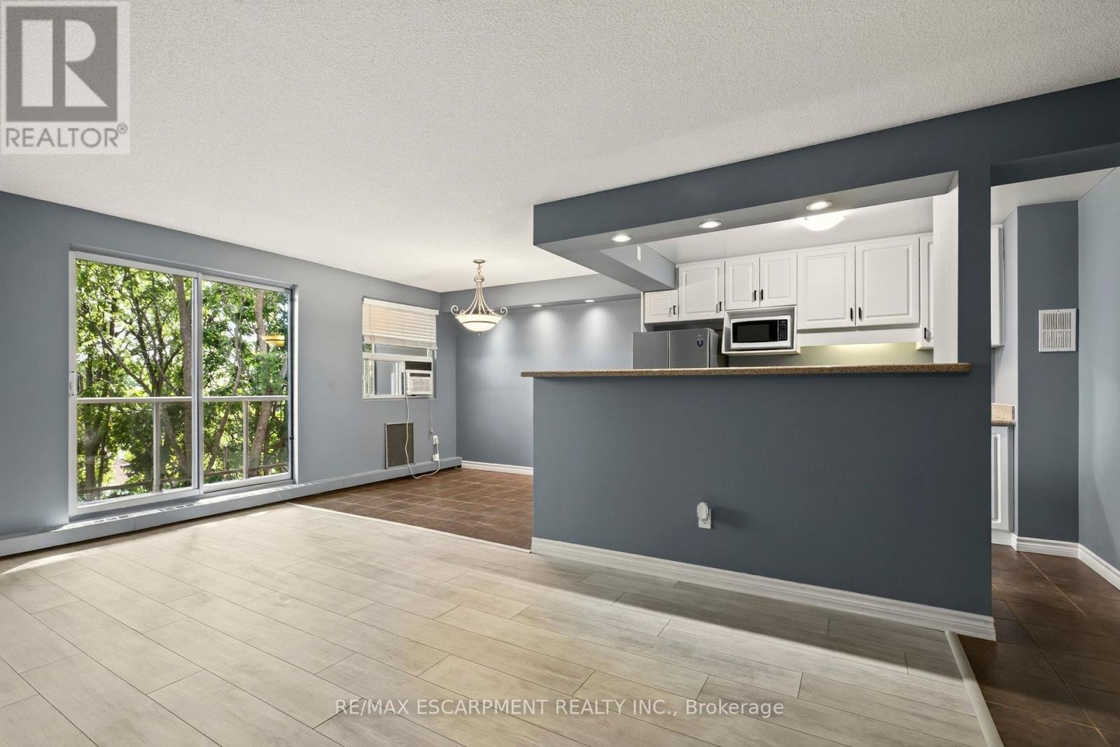 508 - 793 COLBORNE STREET E, Brantford — photo 4