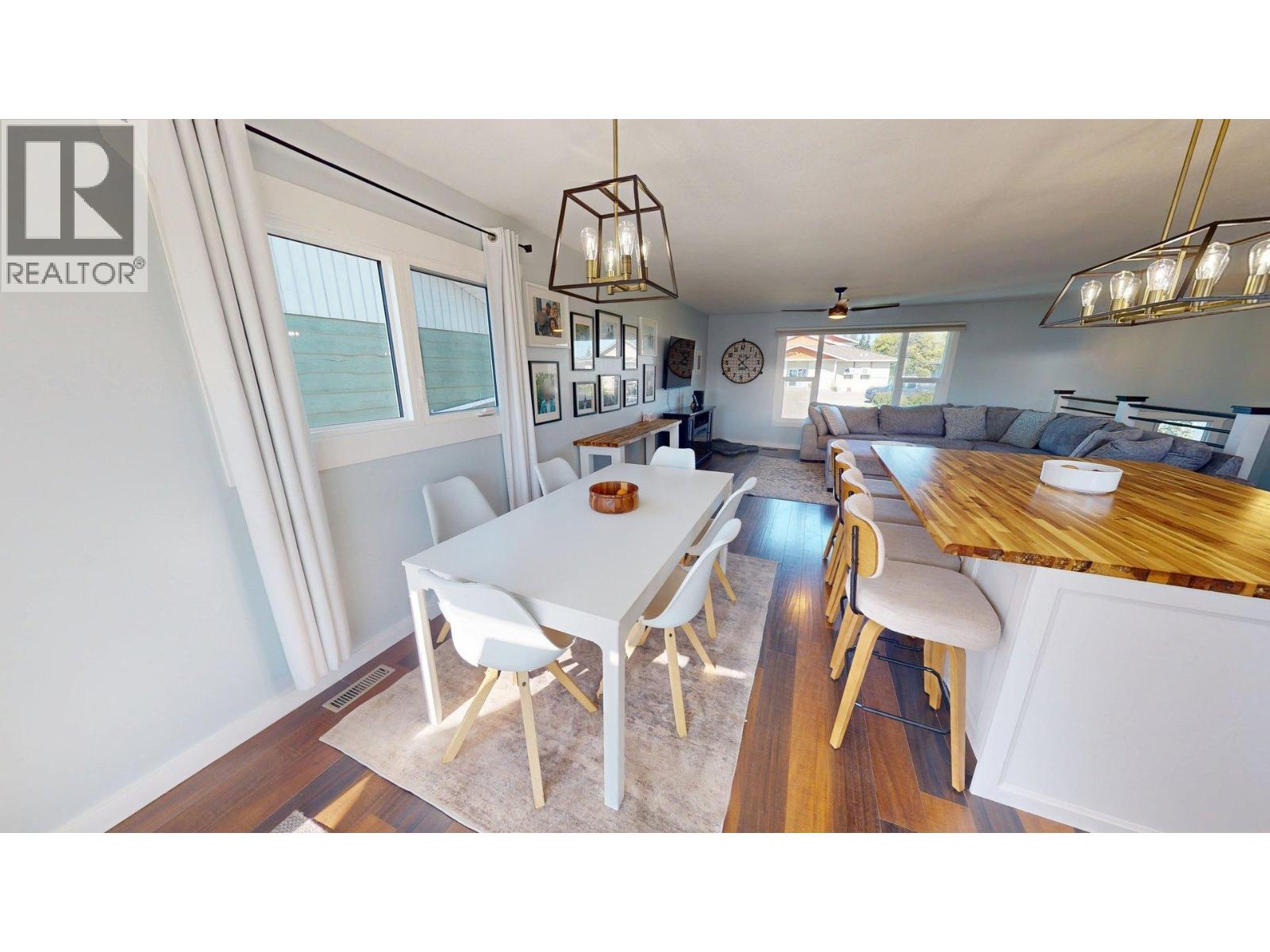 8111 96 AVENUE - Image 7