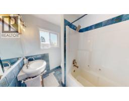 8111 96 Avenue, Fort St  John, BC V1J1J5 Photo 17