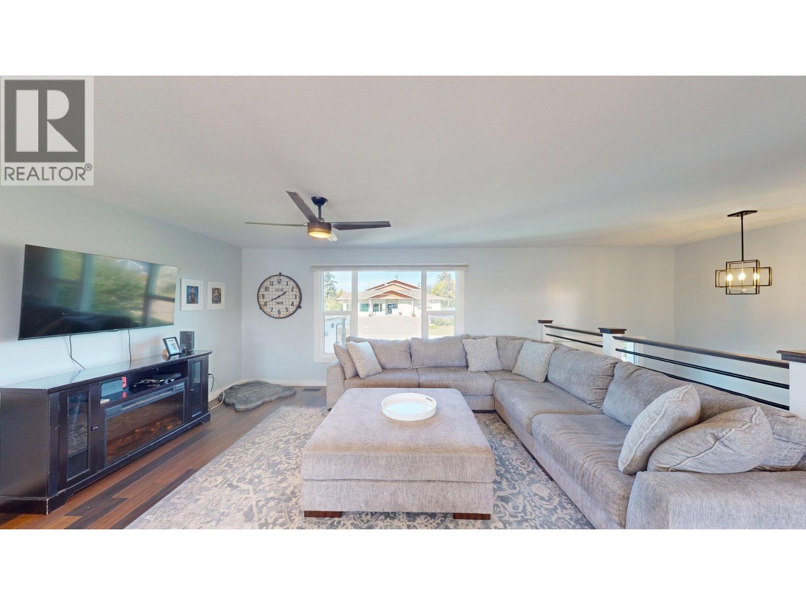 8111 96 AVENUE - Image 13