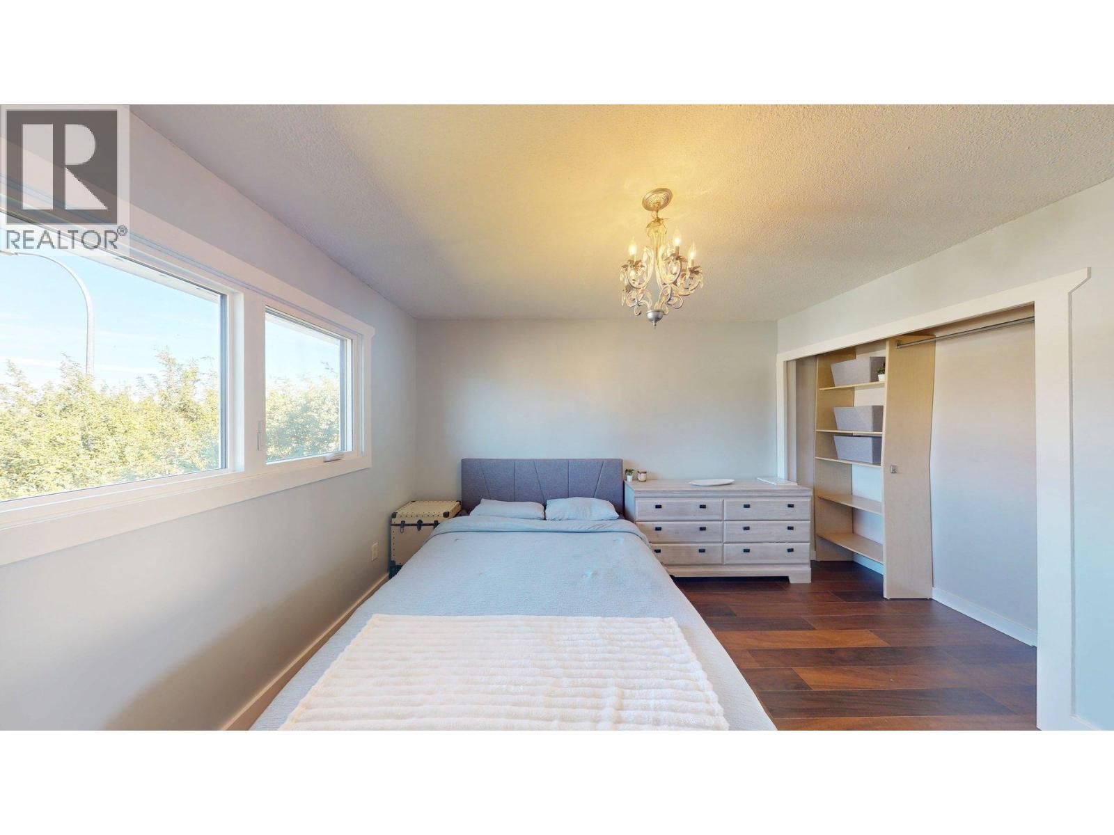 8111 96 AVENUE - Image 19