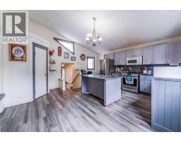 4729 49a Avenue, Lacombe, AB T4L1N4 Photo 18