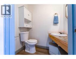 4729 49a Avenue, Lacombe, AB T4L1N4 Photo 35
