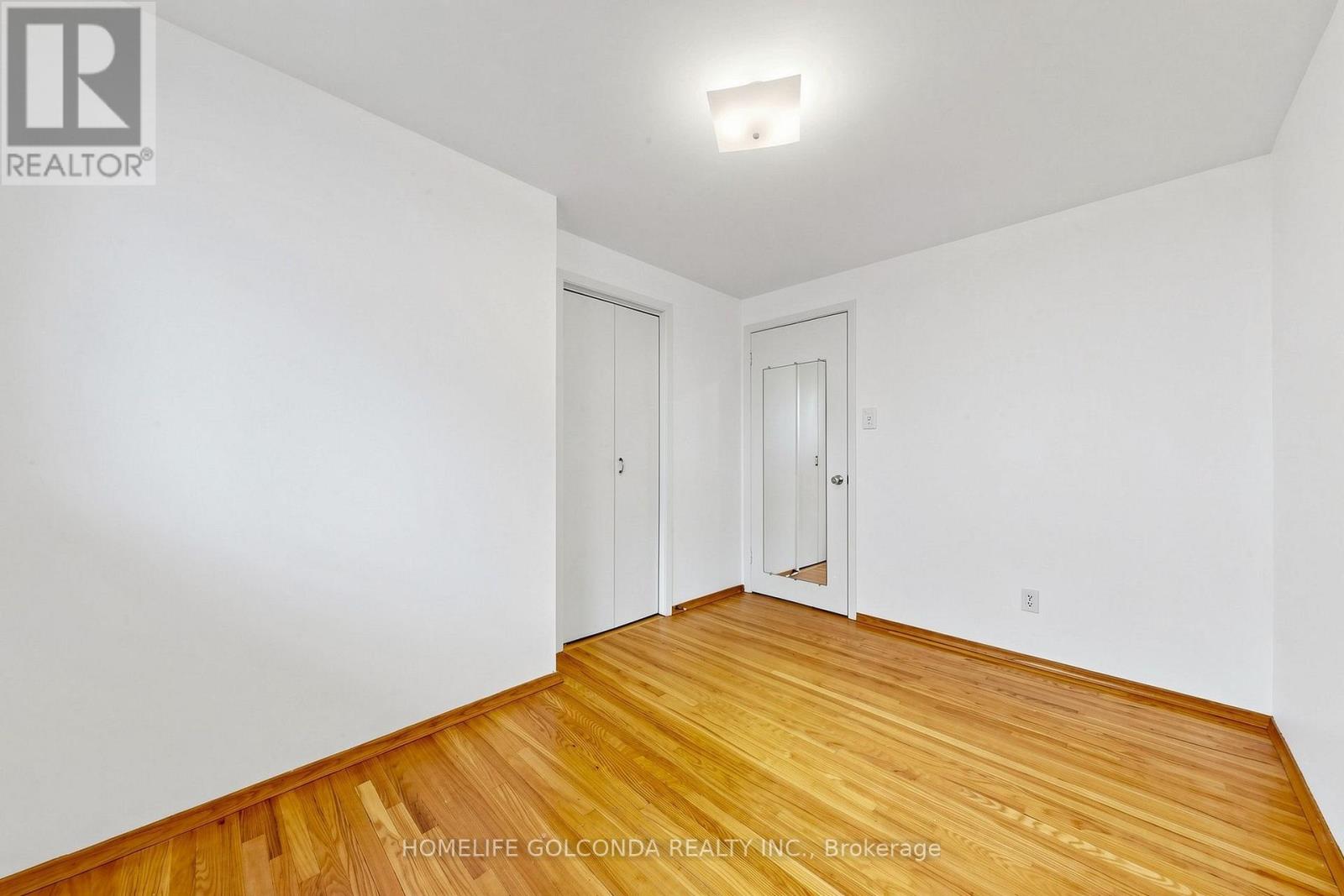 21 GROVE PARK CRESCENT - 21