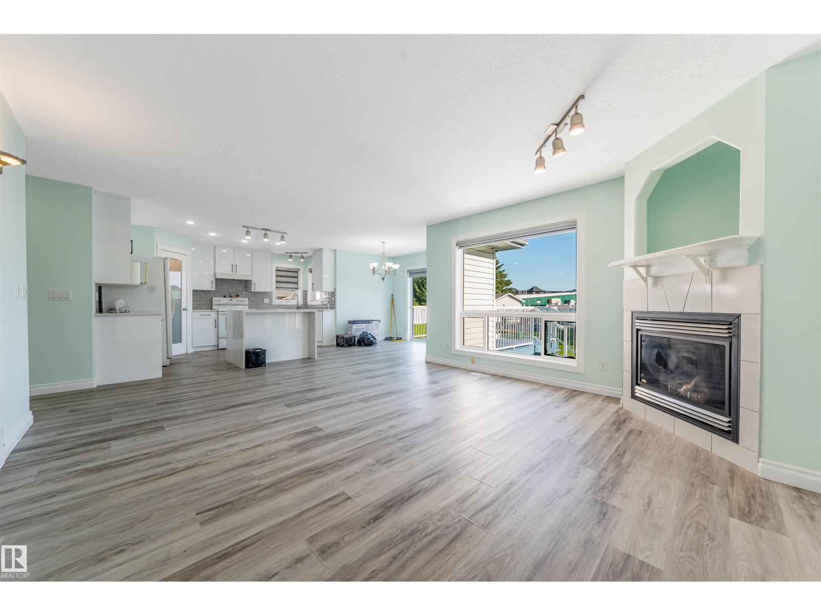 13023 HUDSON WY NW - 20
