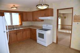 895 Beaverhill Boulevard, Winnipeg, MB R2J3B5 Photo 12