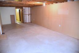 895 Beaverhill Boulevard, Winnipeg, MB R2J3B5 Photo 24