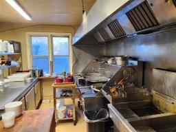 407 Marion Street, Winnipeg, MB R2H0V4 Photo 6