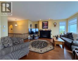 Sitting room - 3264 Island Hwy S, Campbell River, BC V9W1C9 Photo 12