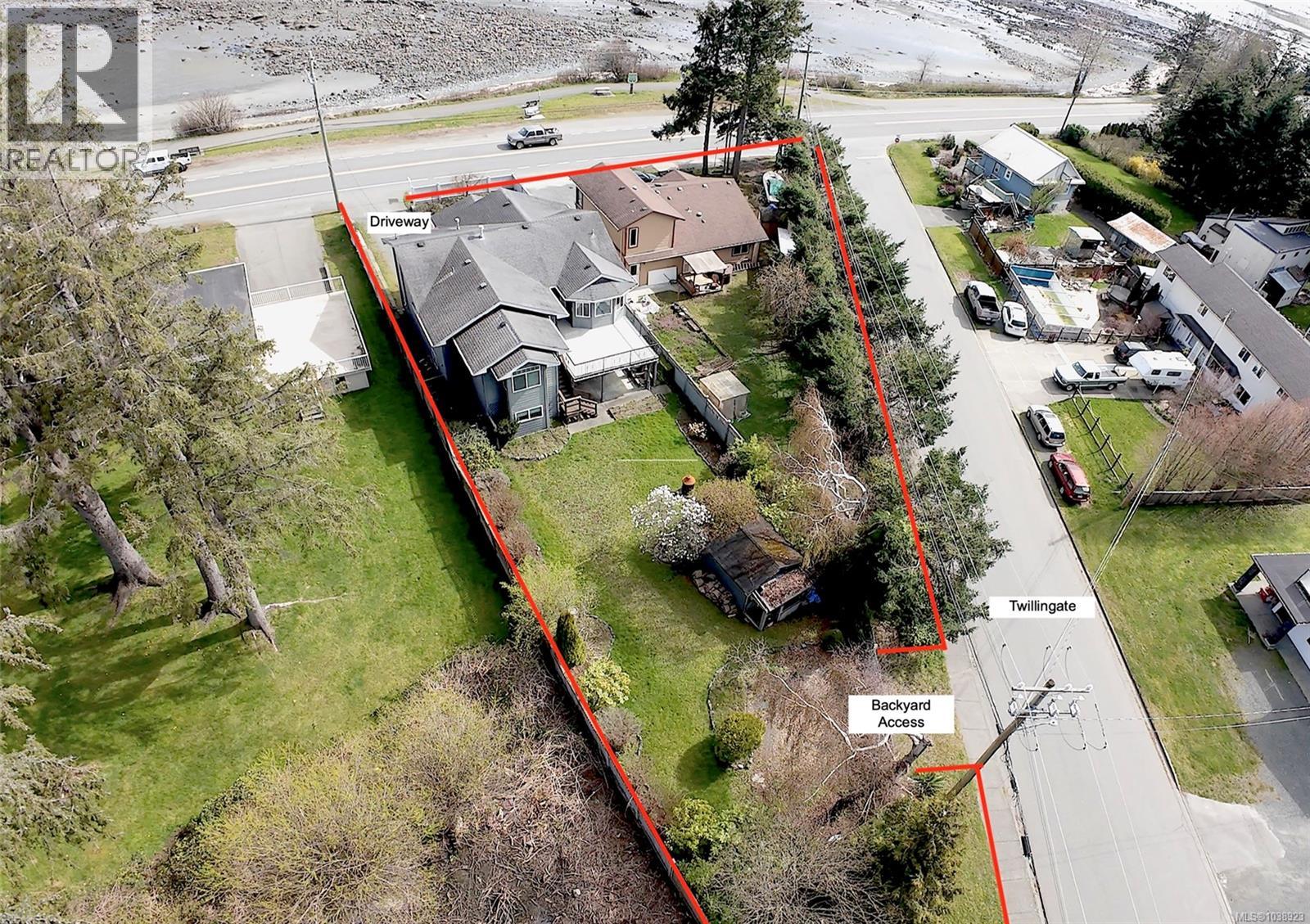 3264 Island Hwy S - 2