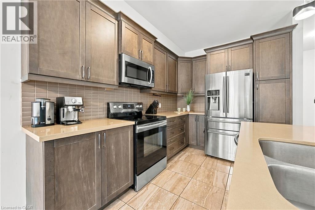 96 SPRINGVALLEY Crescent, Hamilton — photo 10