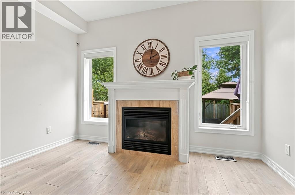96 SPRINGVALLEY Crescent, Hamilton — photo 8