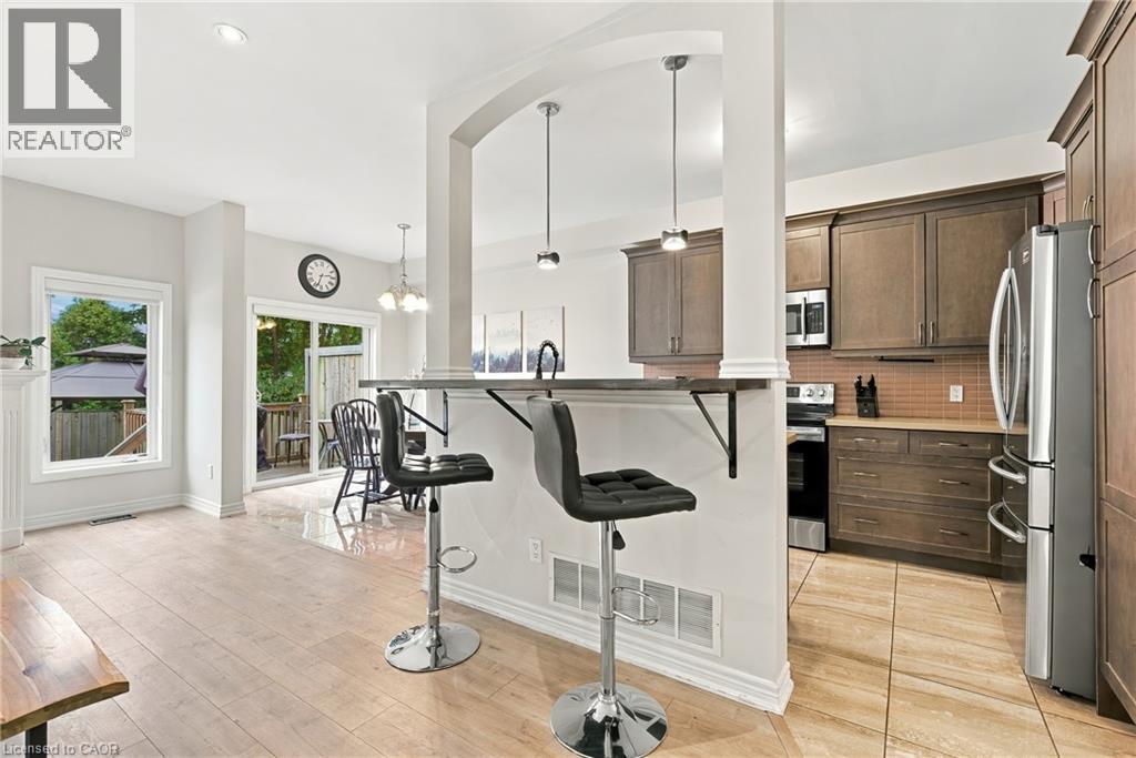 96 SPRINGVALLEY Crescent, Hamilton — photo 9