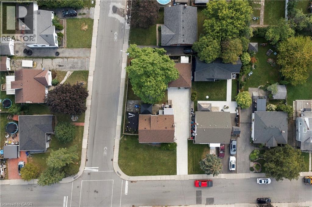 73 DODSON Street - Image 36