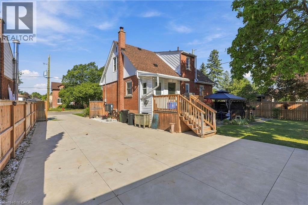 73 DODSON Street - 30