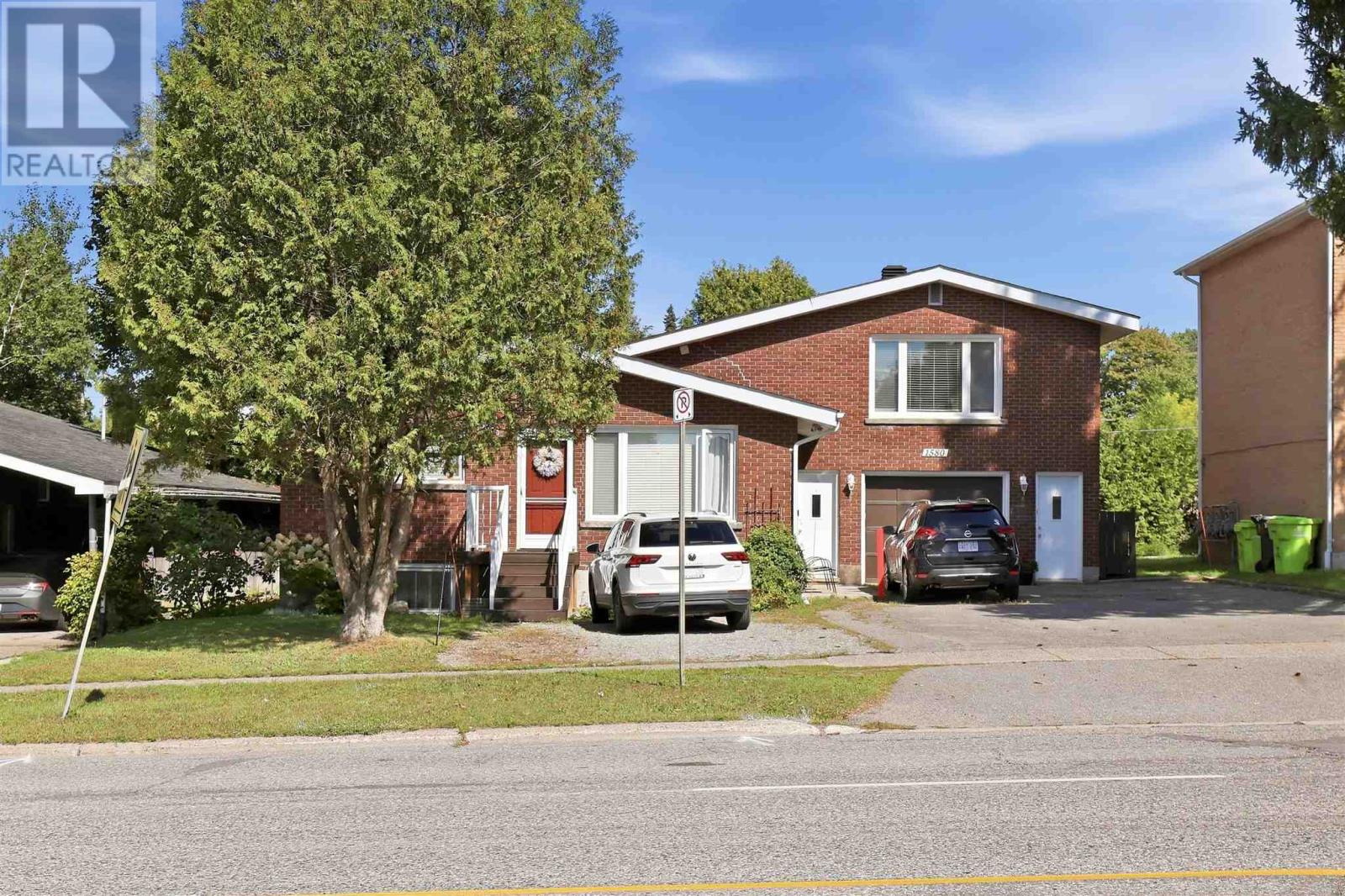 1580 Wellington Street East, Sault Ste. Marie — photo 2