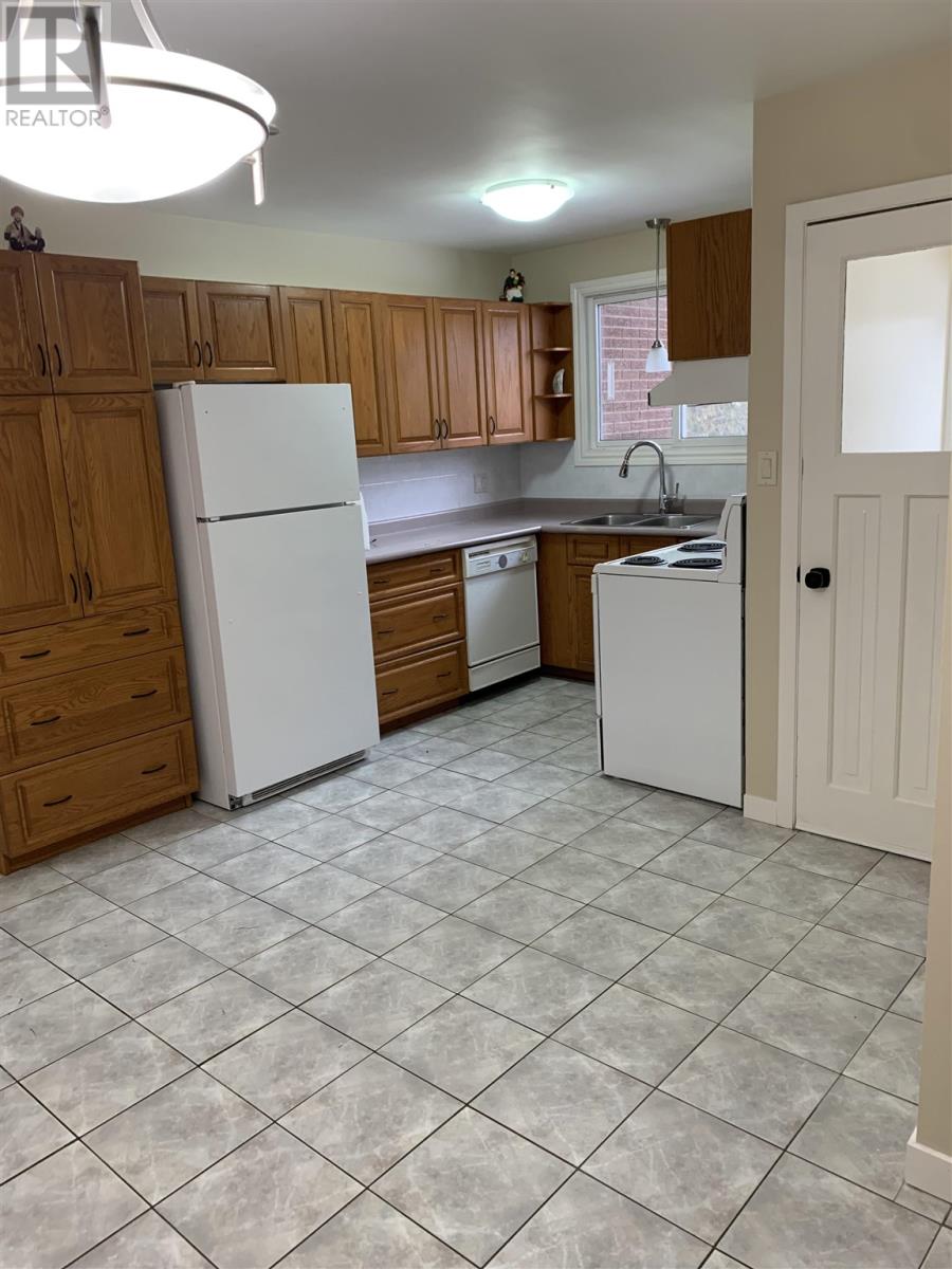 1580 Wellington Street East, Sault Ste. Marie — photo 3