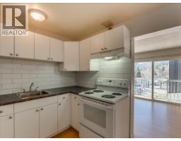 880 Wordsworth Avenue Unit# 201, Warfield, BC V1R2V9 Photo 8