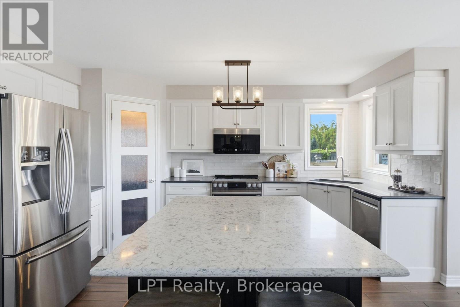 152 SHERIDAN STREET, Oshawa (Samac) — photo 2
