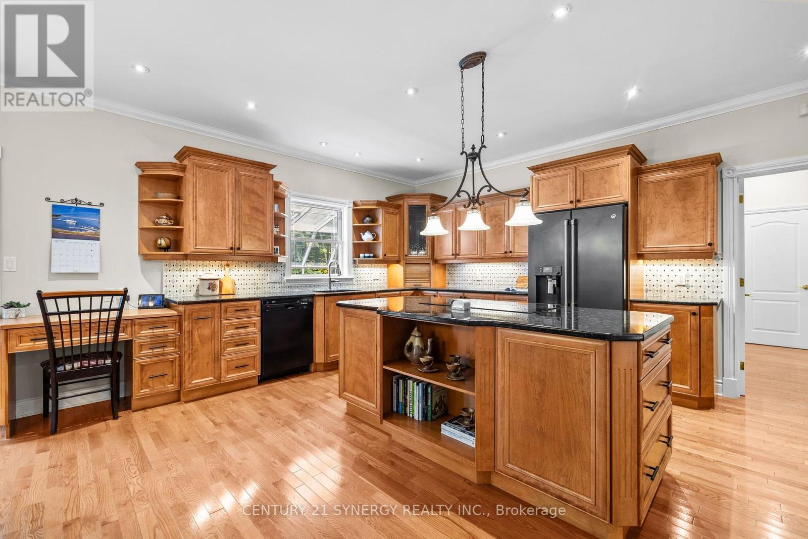 5732 QUEENSCOURT CRESCENT - Image 7