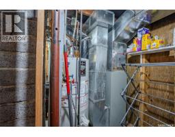 1116 B Avenue N, Saskatoon, SK S7L1G1 Photo 33