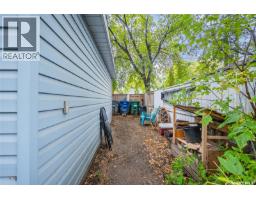 1116 B Avenue N, Saskatoon, SK S7L1G1 Photo 35