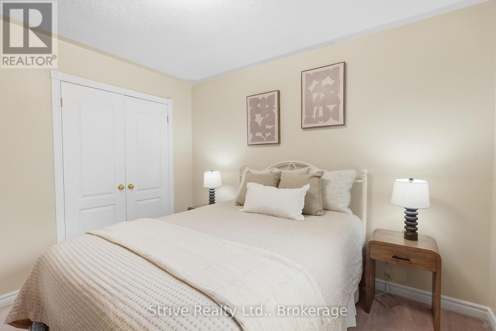 132 EAST HOUSE CRESCENT - 22
