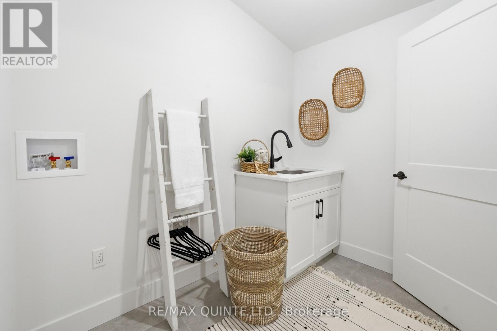 225 MITCHELLS CROSSROAD - Image 35