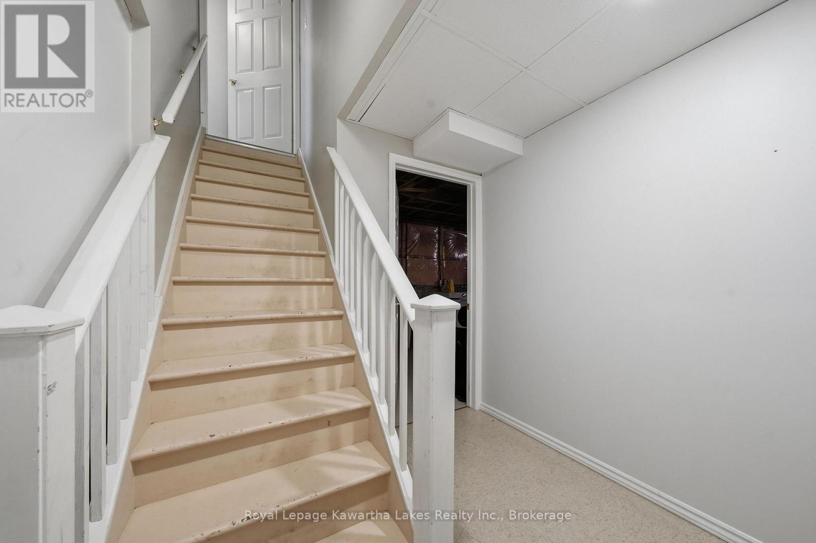 1220 WILDLARK DRIVE - 30