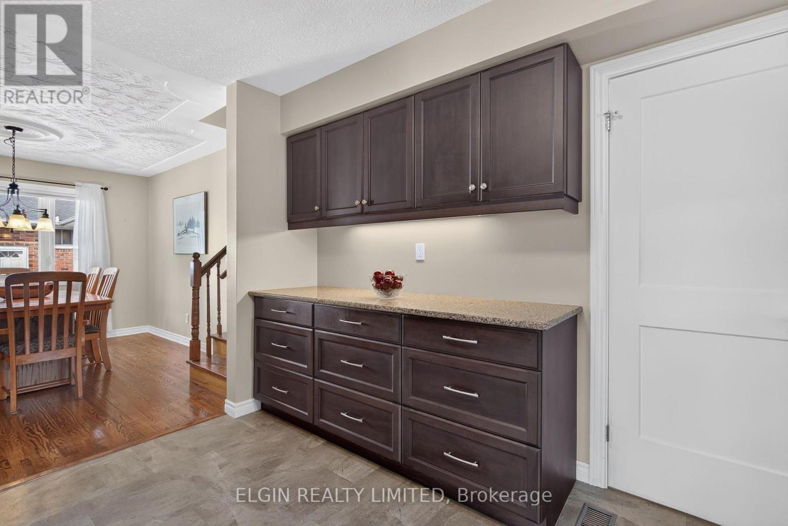 35 LEGER AVENUE, St. Thomas — photo 11