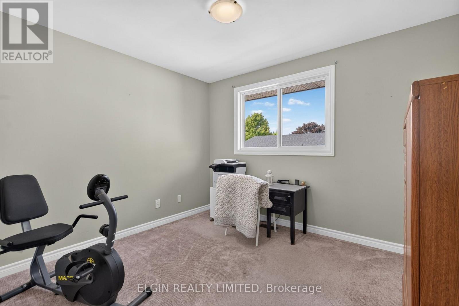 35 LEGER AVENUE - 13