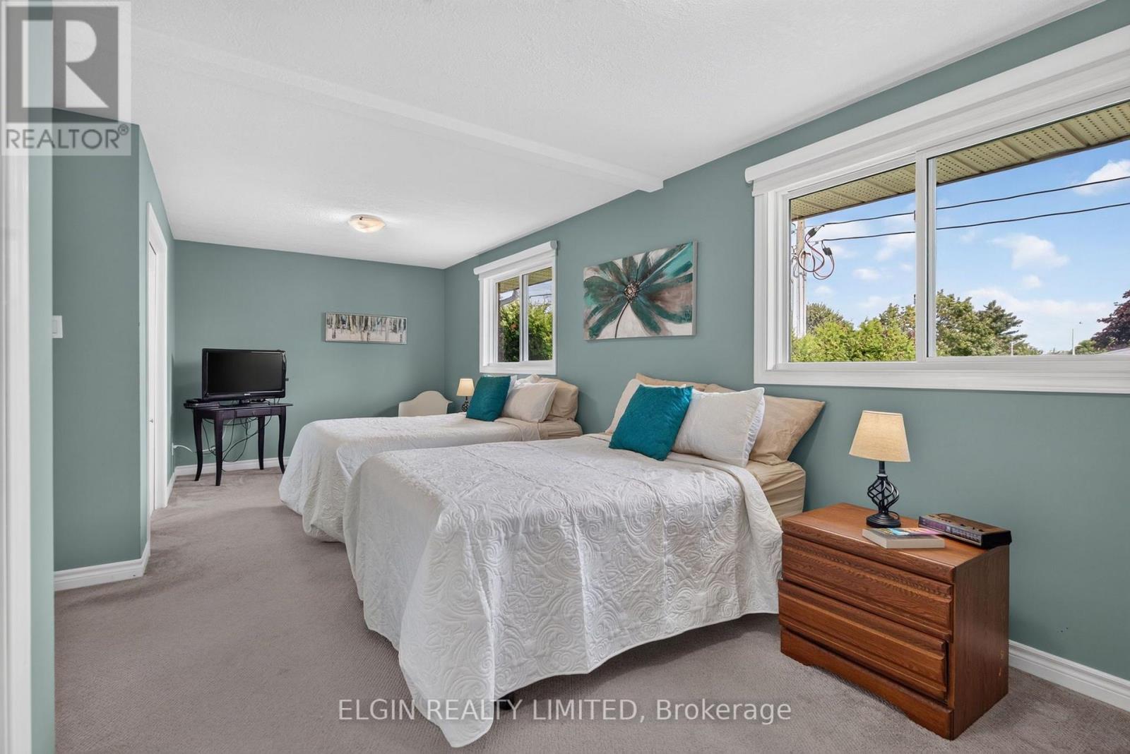 35 LEGER AVENUE - 17