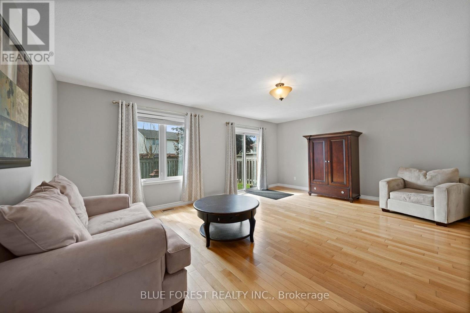 163 EMERALD ROAD, London South (South U) — photo 10