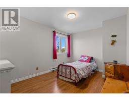 28 Dawes Hill Road thumbnail 36
