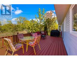 28 Dawes Hill Road thumbnail 6