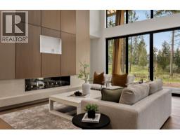 5pc Ensuite bath - 822 Predator Ridge Drive, Vernon, BC V1H1G4 Photo 11