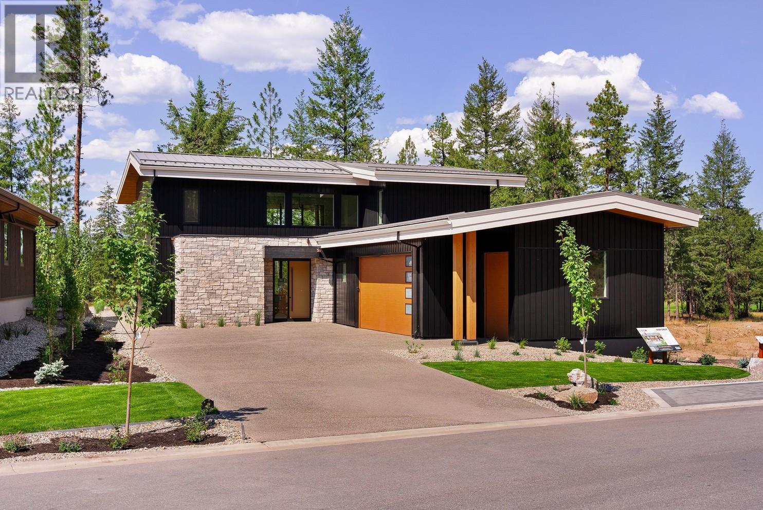 822 Predator Ridge Drive, Vernon