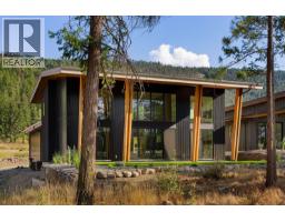 822 Predator Ridge Drive, Vernon, BC V1H1G4 Photo 40