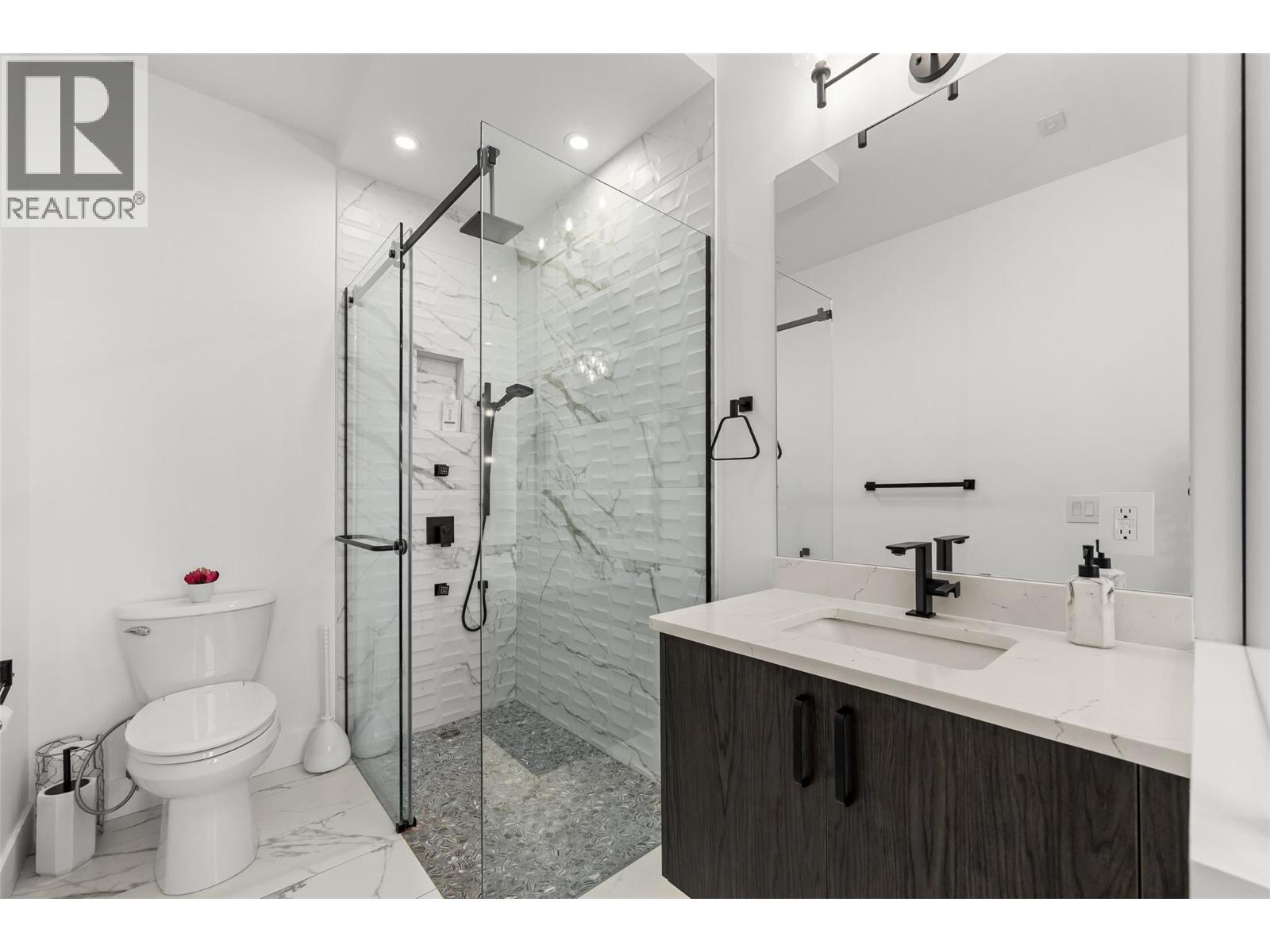  466 Swan Drive, Kelowna