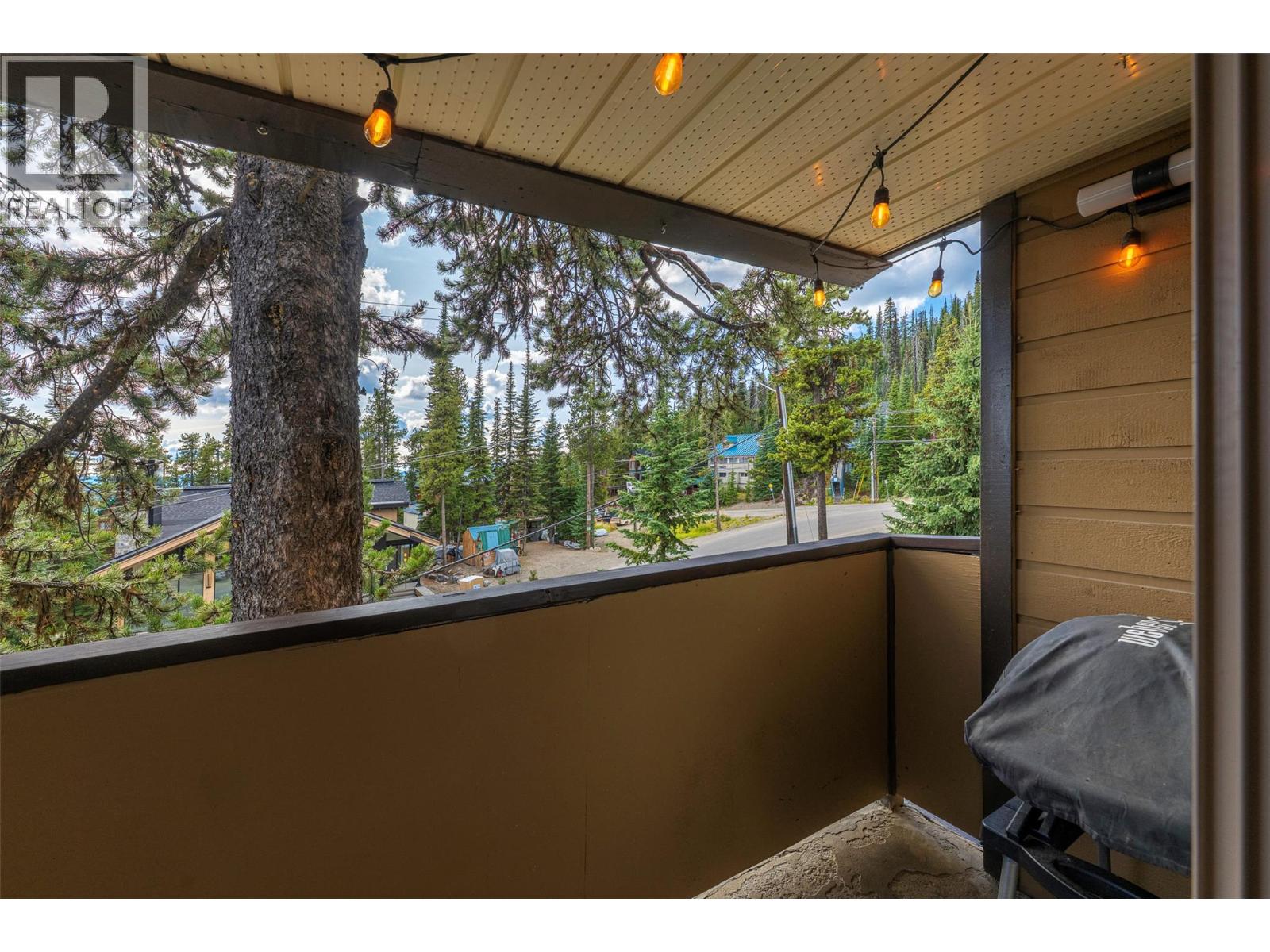 309 6375 Whiskey Jack Drive, Big White