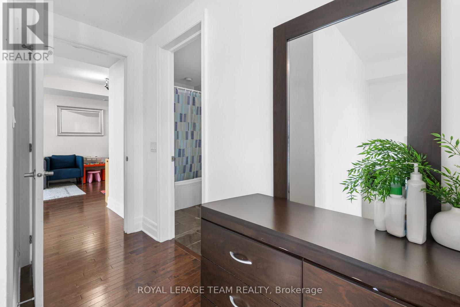 2 Bed, 2 Bath Apartment for Sale in Ottawa – 212 – 950 MARGUERITE AVENUE, Ottawa – MLS# X13797582 - Image 27