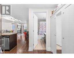 Foyer - 212 - 950 Marguerite Avenue, Ottawa, ON K1K3T8 Photo 8