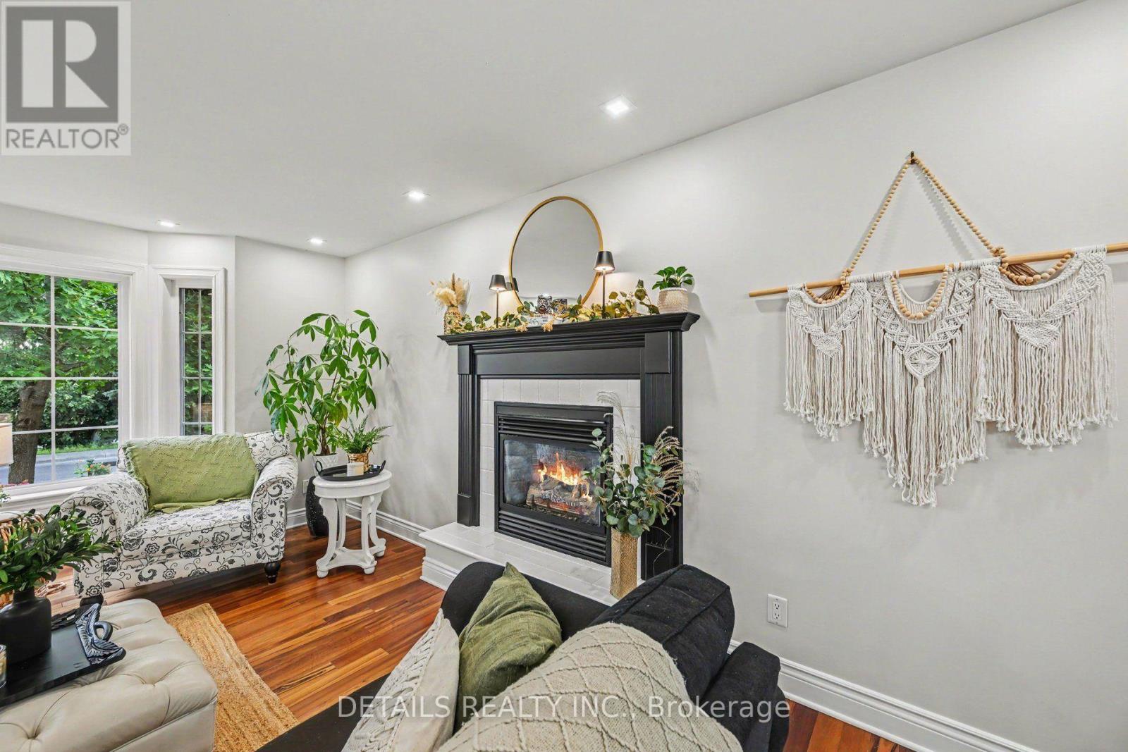 Natural Gas fireplace gives that cozy feeling!
