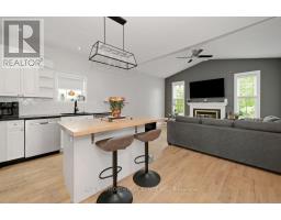 Family room - 1800 Nicolet Way, Ottawa, ON K4A3T7 Photo 11