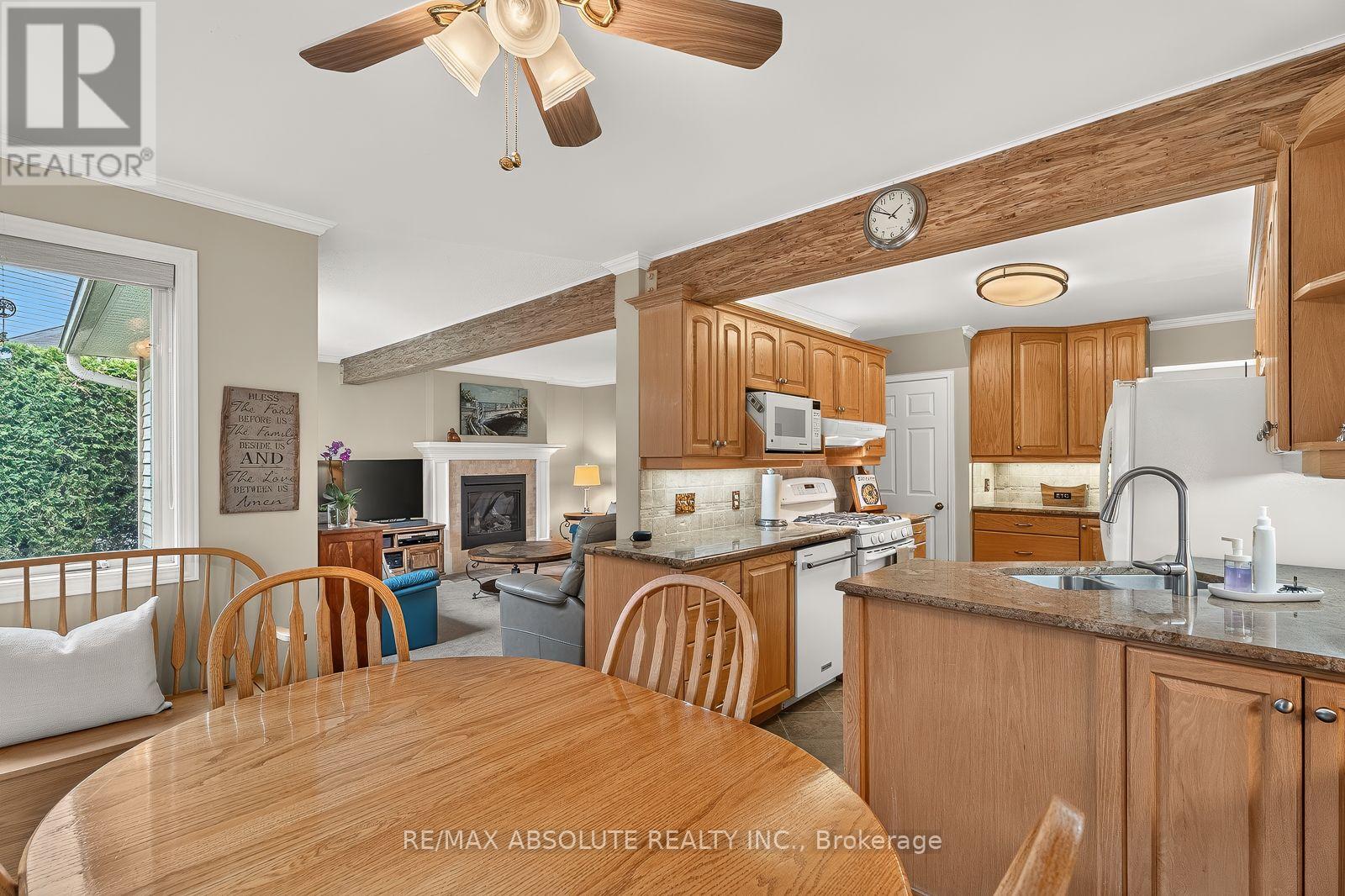 309 LIARD STREET photo 17