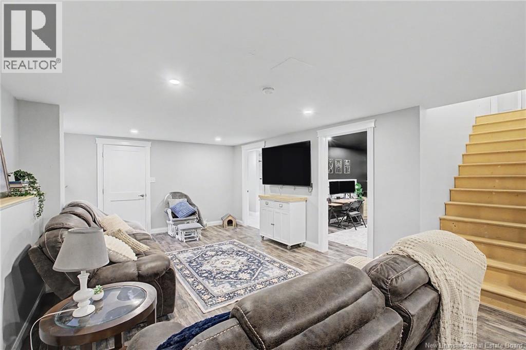 51 Upton Street - 30
