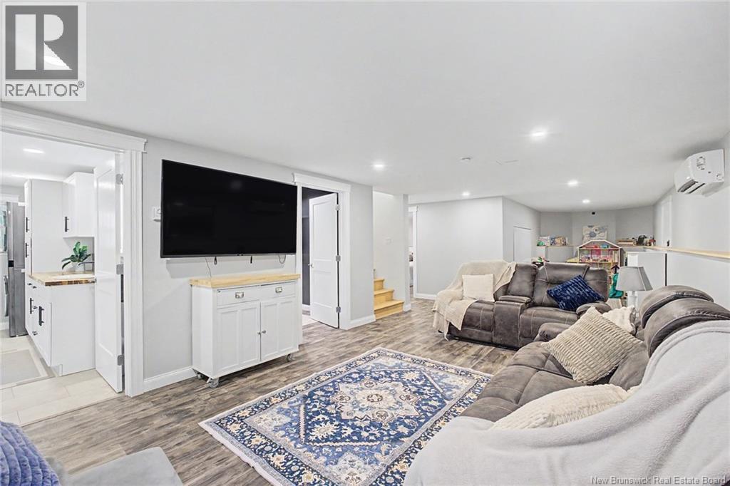 51 Upton Street - 31