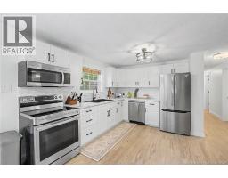 Mud room - 51 Upton Street, Minto, NB E4B2P4 Photo 12